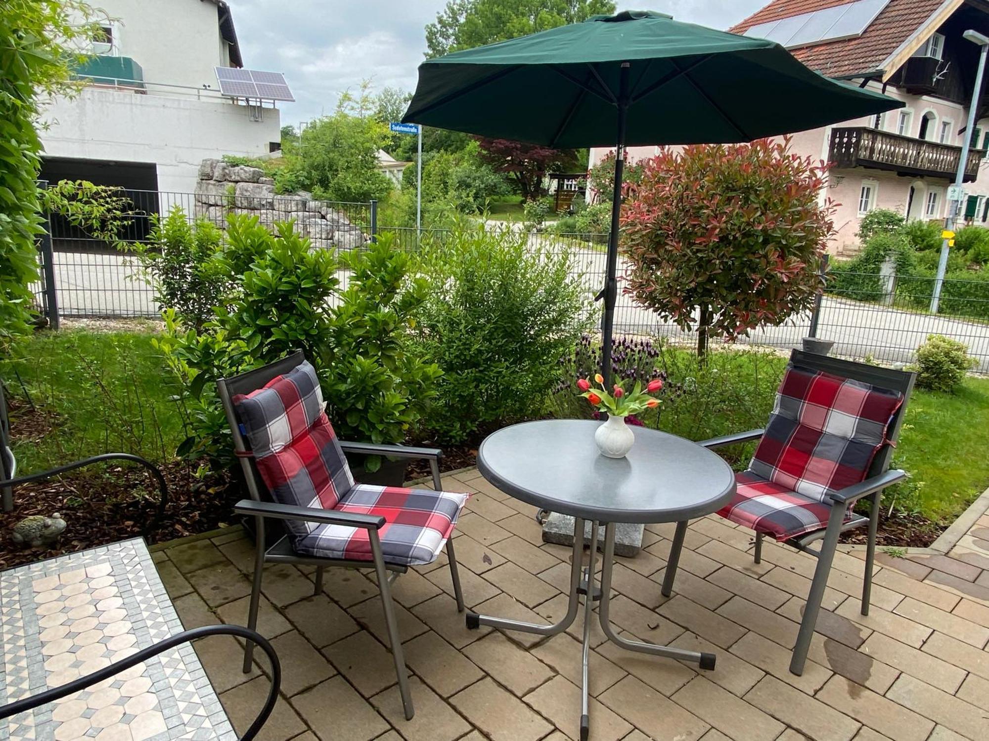 Ferienwohnung Mit Salzachblick Laufen Buitenkant foto